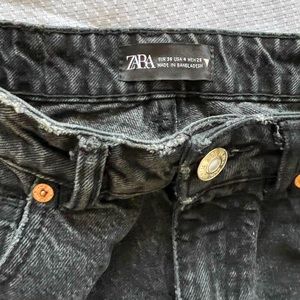 Brand: ZARA Size: 4 Color: Black